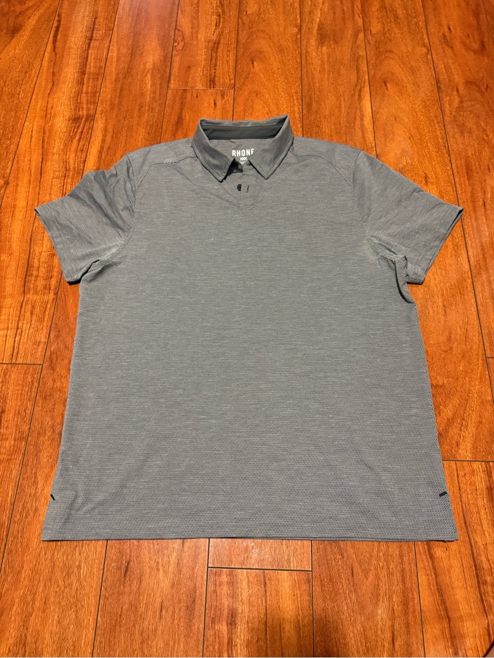 RHONE Men's Slim Polo in Heather Gray